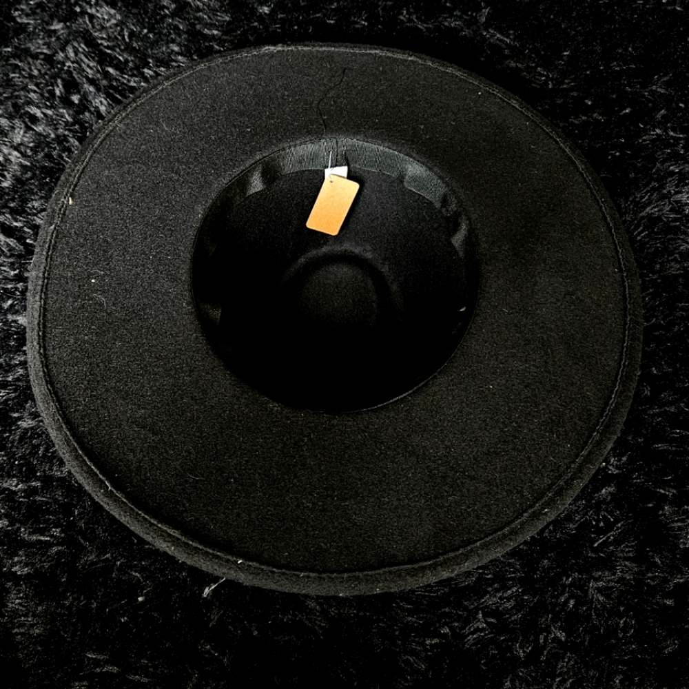Black Cow Hat with Gold Chain - Picture 4 of 4